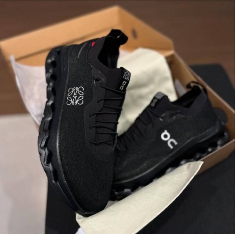 On Running Cloudtilt LOEWE All Black